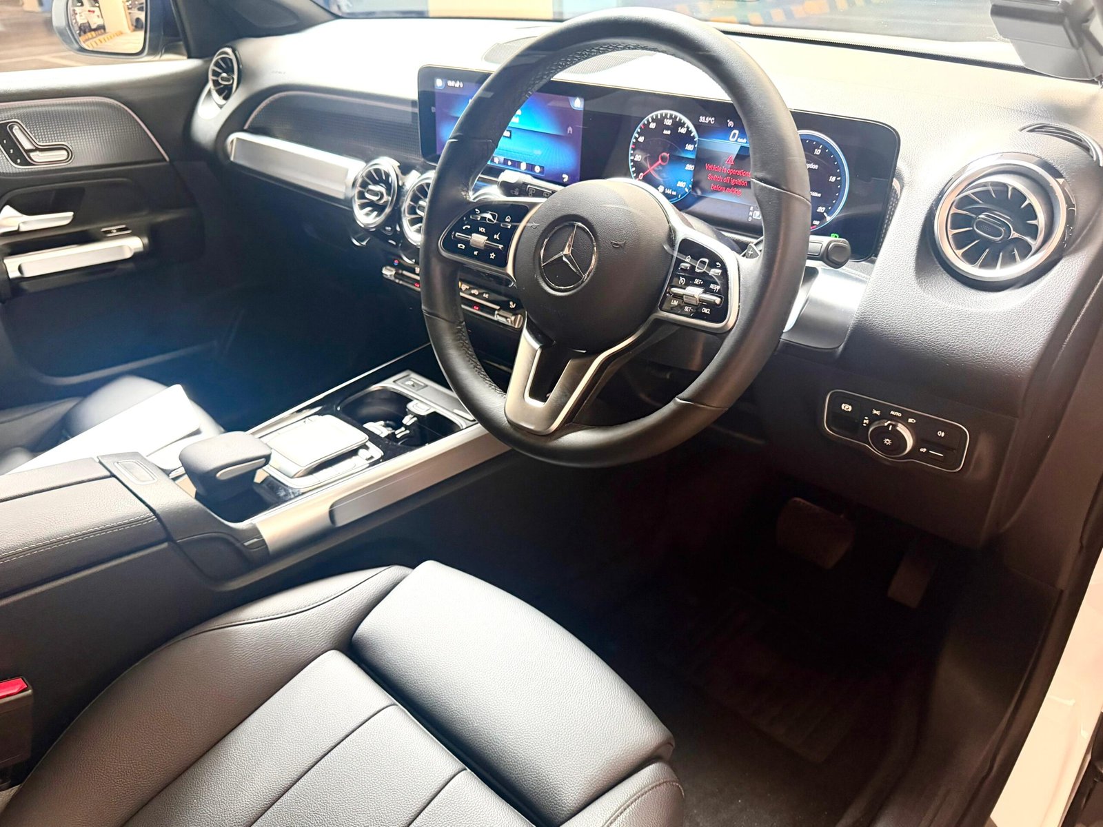 Mercedes-Benz GLB-Class GLB180 Progressive - Image 7